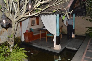 I feel so fancy eating at this place.